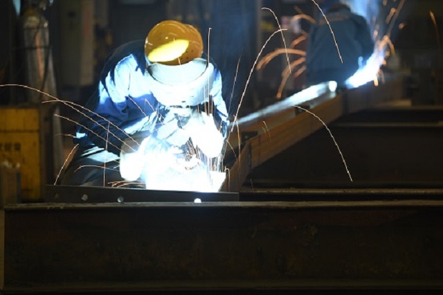 焊工：鋼結(jié)構(gòu)焊接，如果不注意這2點(diǎn)有漏洞