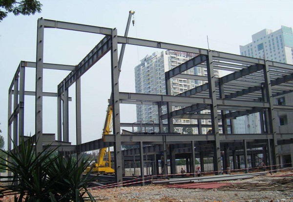 冬天鋼結構廠房的施工，需要注意這幾項