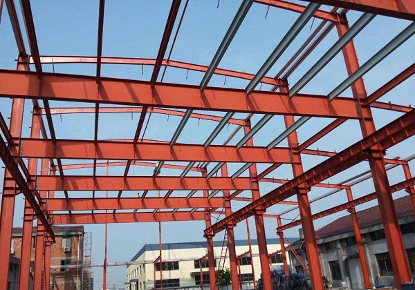 鋼結(jié)構(gòu)廠(chǎng)房