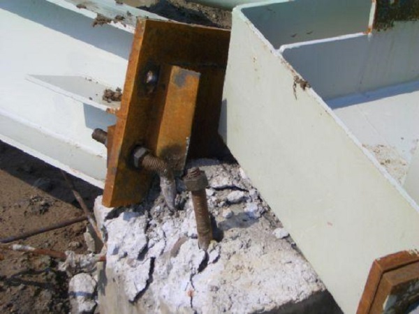 鋼結(jié)構(gòu)廠(chǎng)房地基